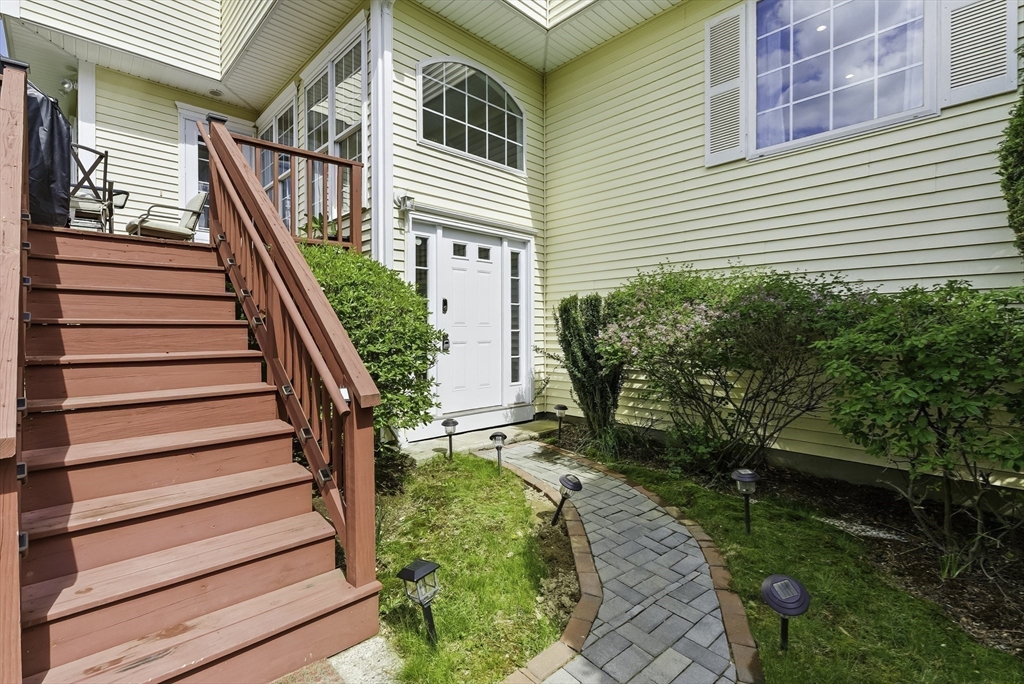 12 Paul Revere Path 12