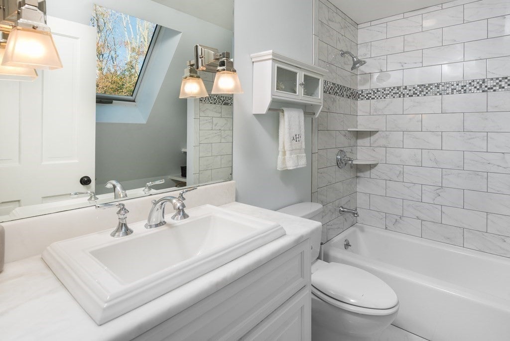 380 Beechwood St, Cohasset, MA, 380 Beechwood St, Cohasset, MA Photo #20