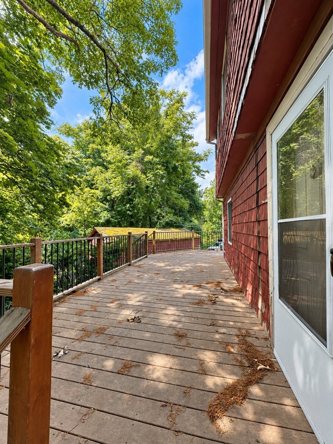 39 Woodside Ln