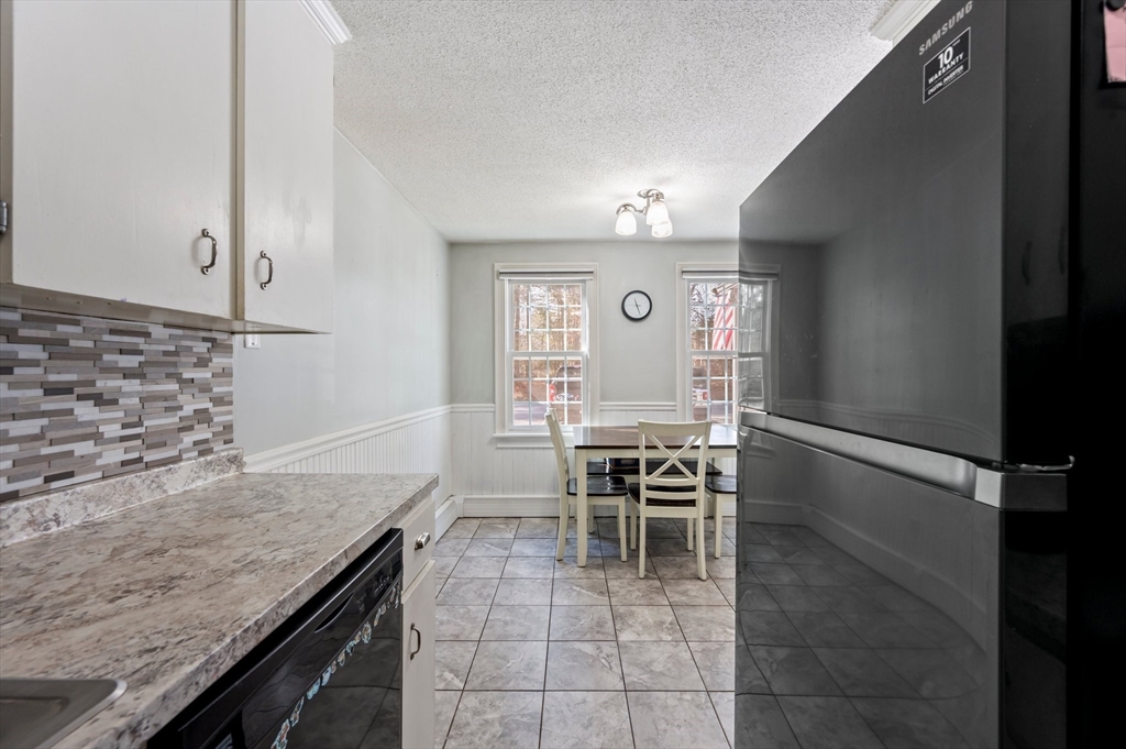 129 Twin Lakes Dr 129