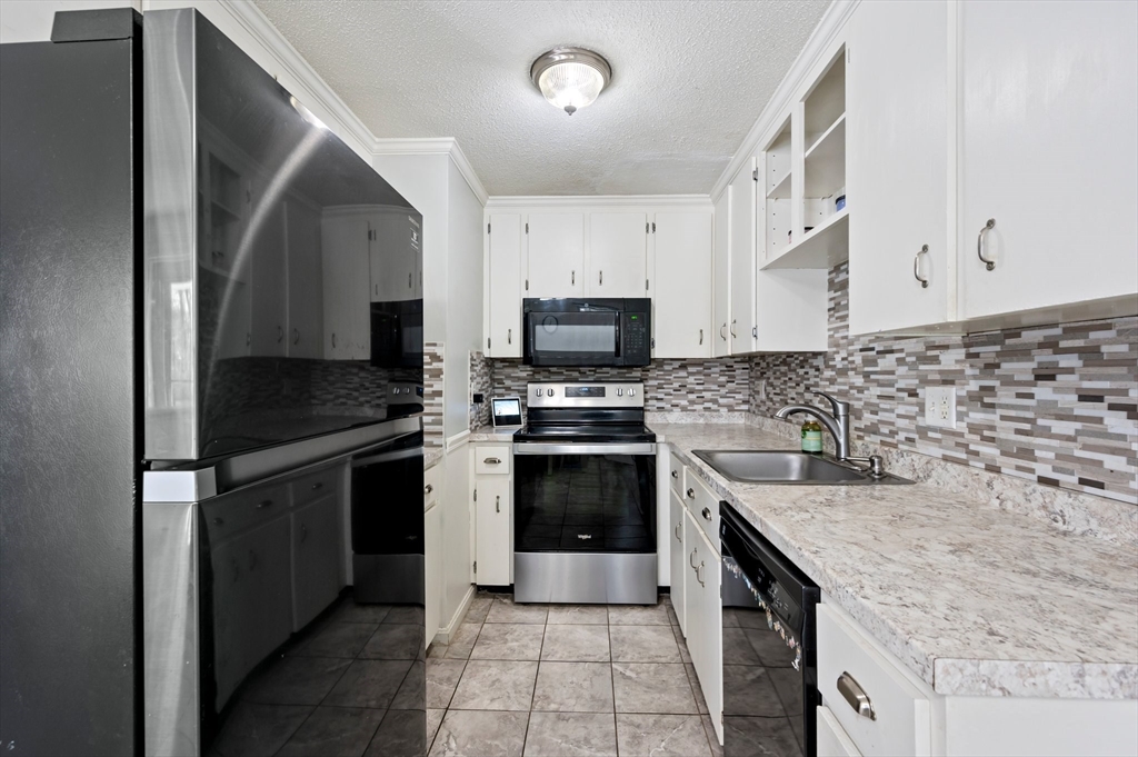 129 Twin Lakes Dr 129