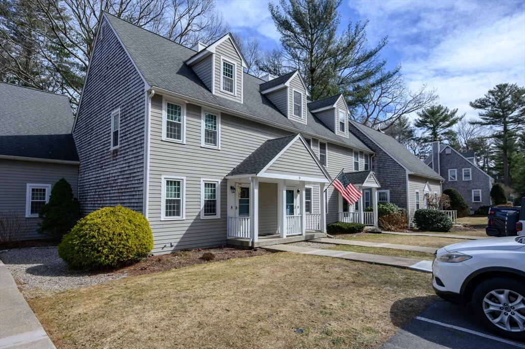 129 Twin Lakes Dr 129