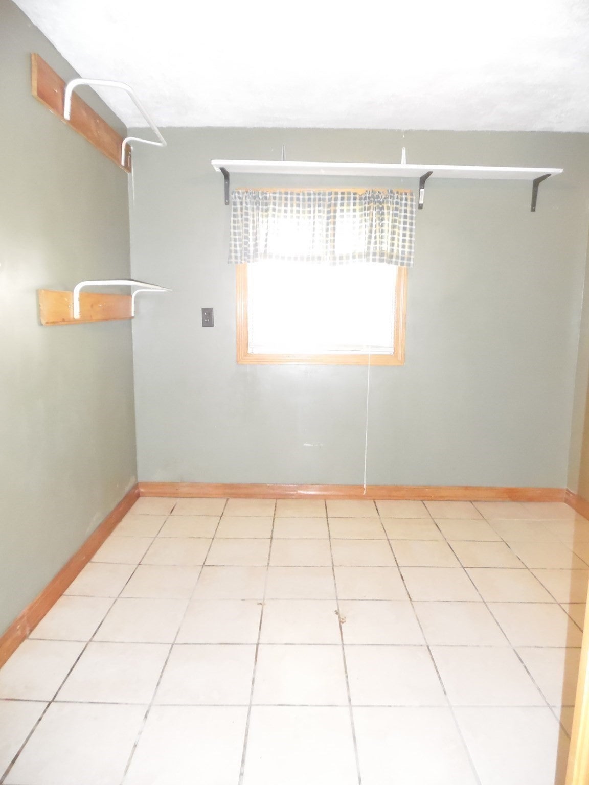 21 Burnside Drive, Swansea, MA Photo #18