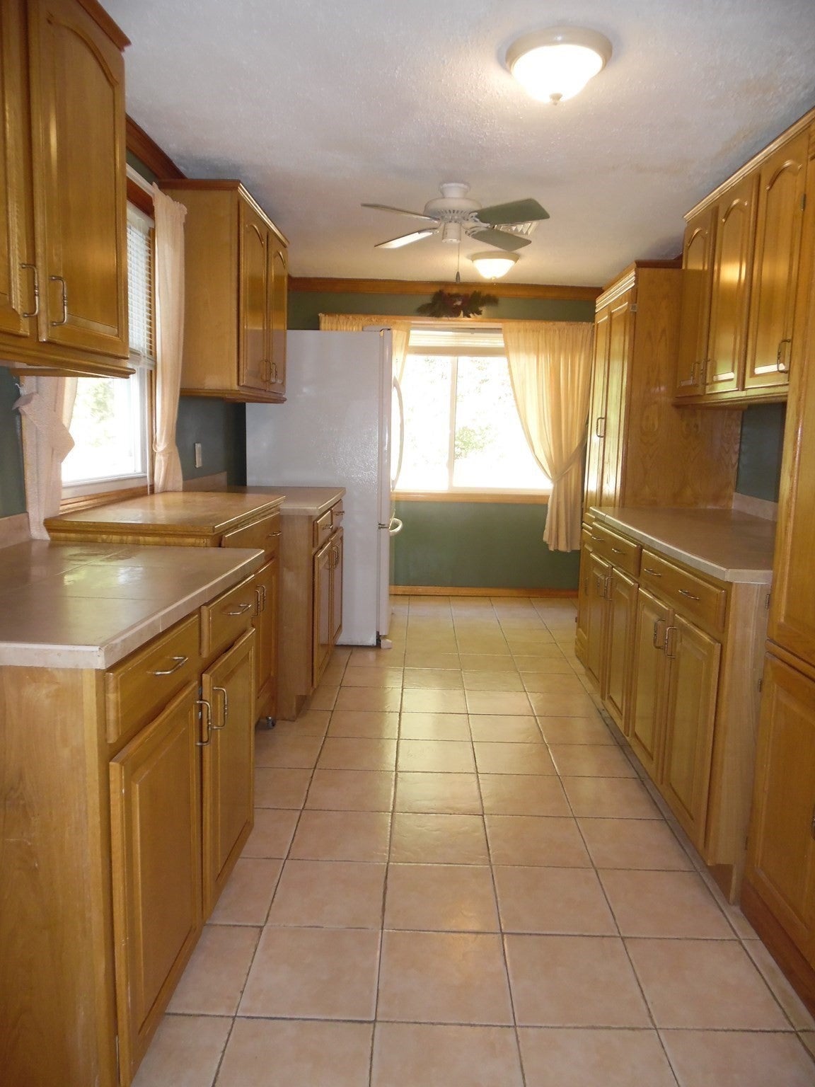21 Burnside Drive, Swansea, MA Photo #7