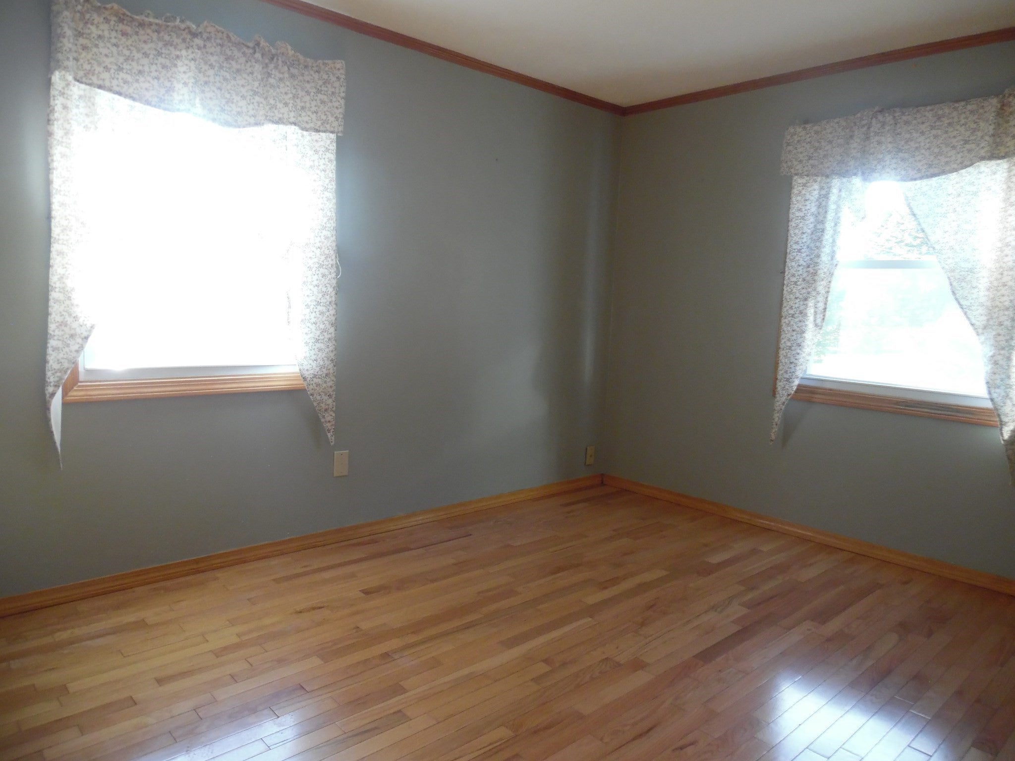21 Burnside Drive, Swansea, MA Photo #12