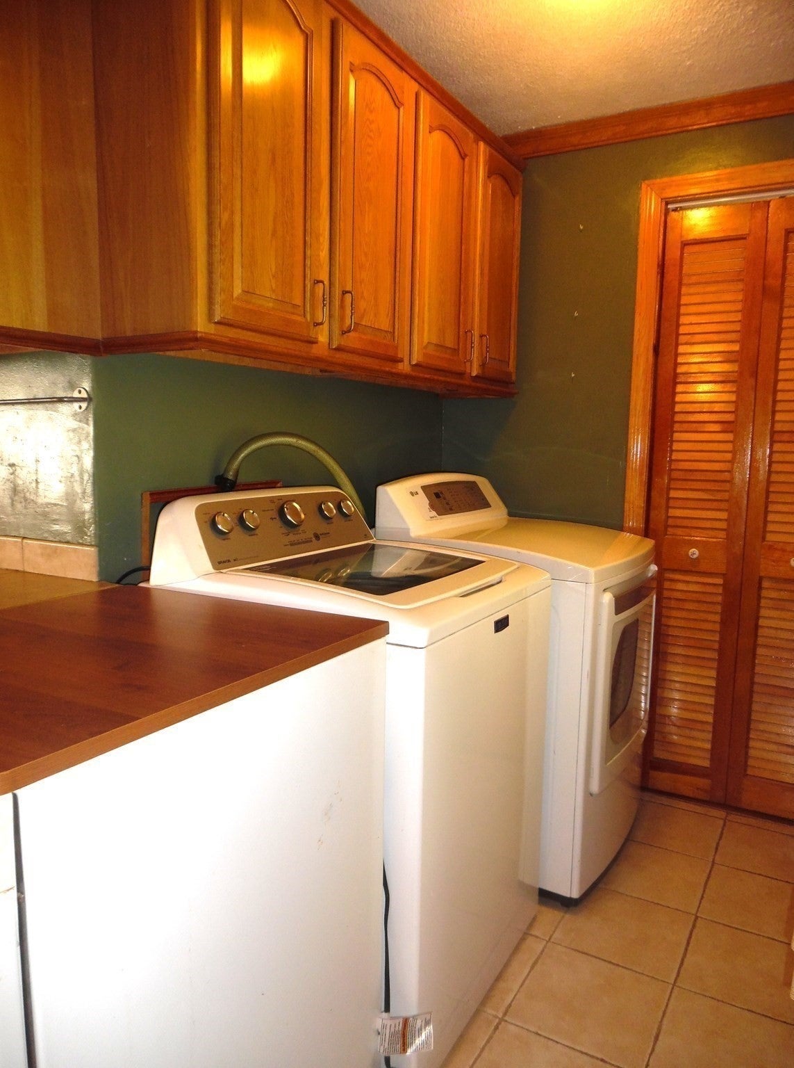 21 Burnside Drive, Swansea, MA Photo #9