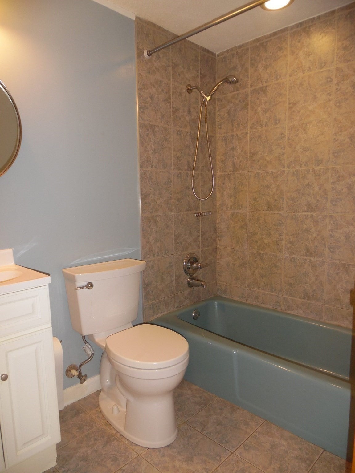 21 Burnside Drive, Swansea, MA Photo #14