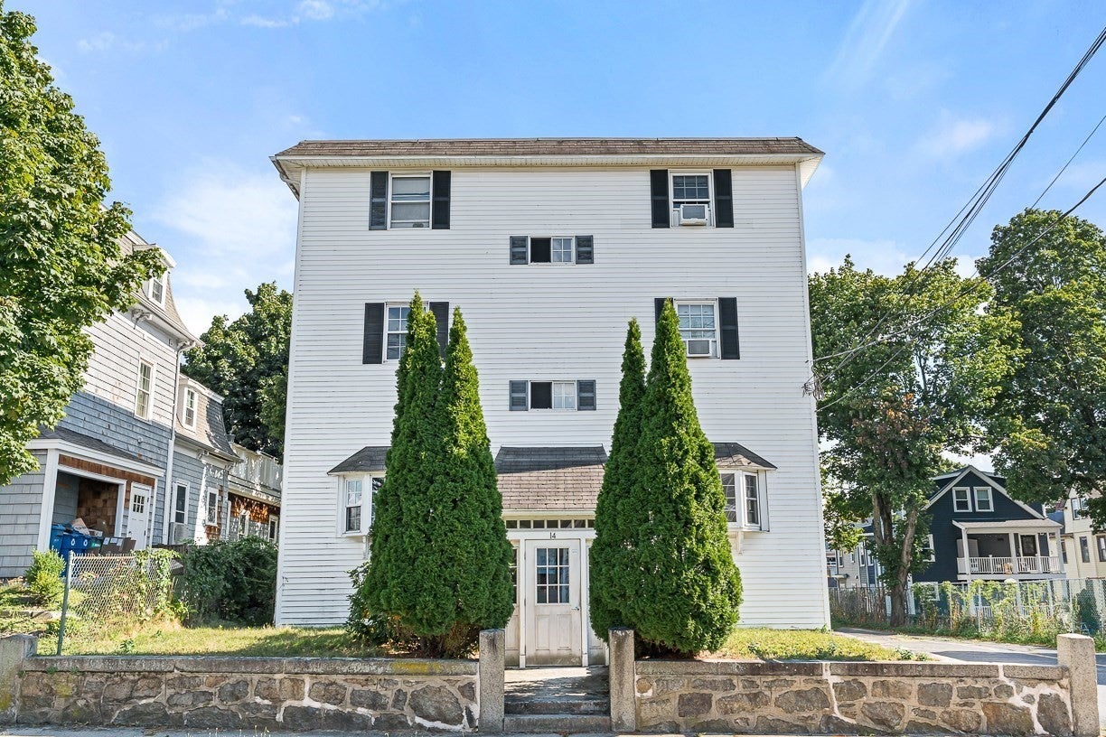 14 W Water St #1, Wakefield, MA Photo #2