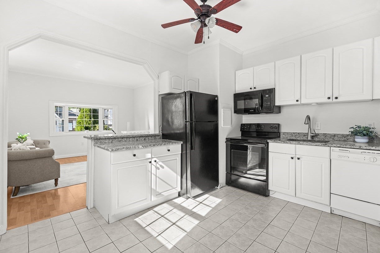 14 W Water St #1, Wakefield, MA Photo #8