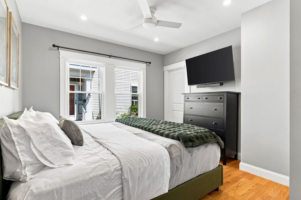1080 Adams St #1, Boston, MA Photo #12