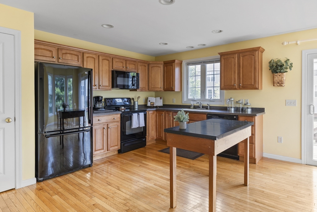 61 Tulip Cir 61