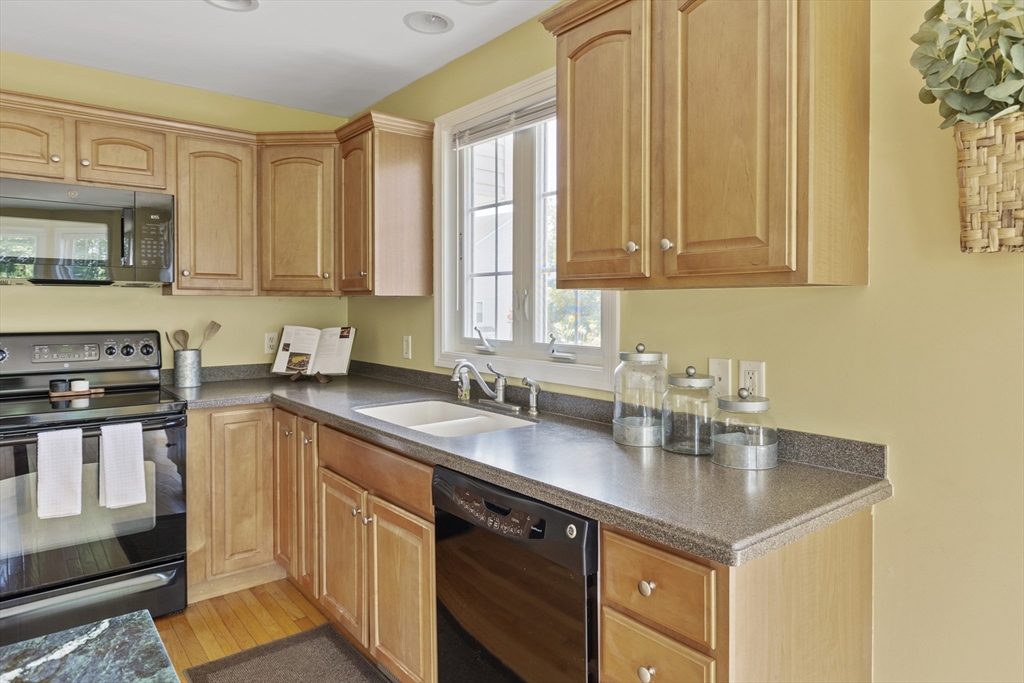 61 Tulip Cir 61