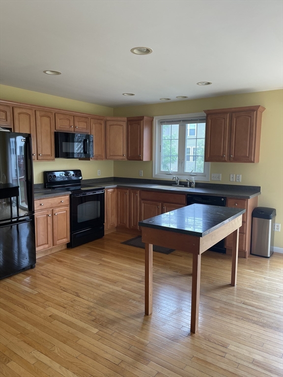 61 Tulip Cir 61