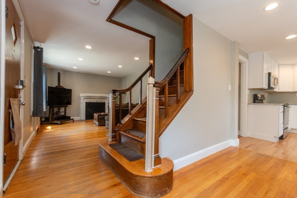 15 Peak Hill Rd