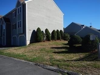 64 Tennis Plaza Rd #2, Dracut, MA Photo #2