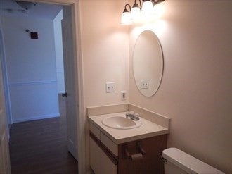 64 Tennis Plaza Rd #2, Dracut, MA Photo #7
