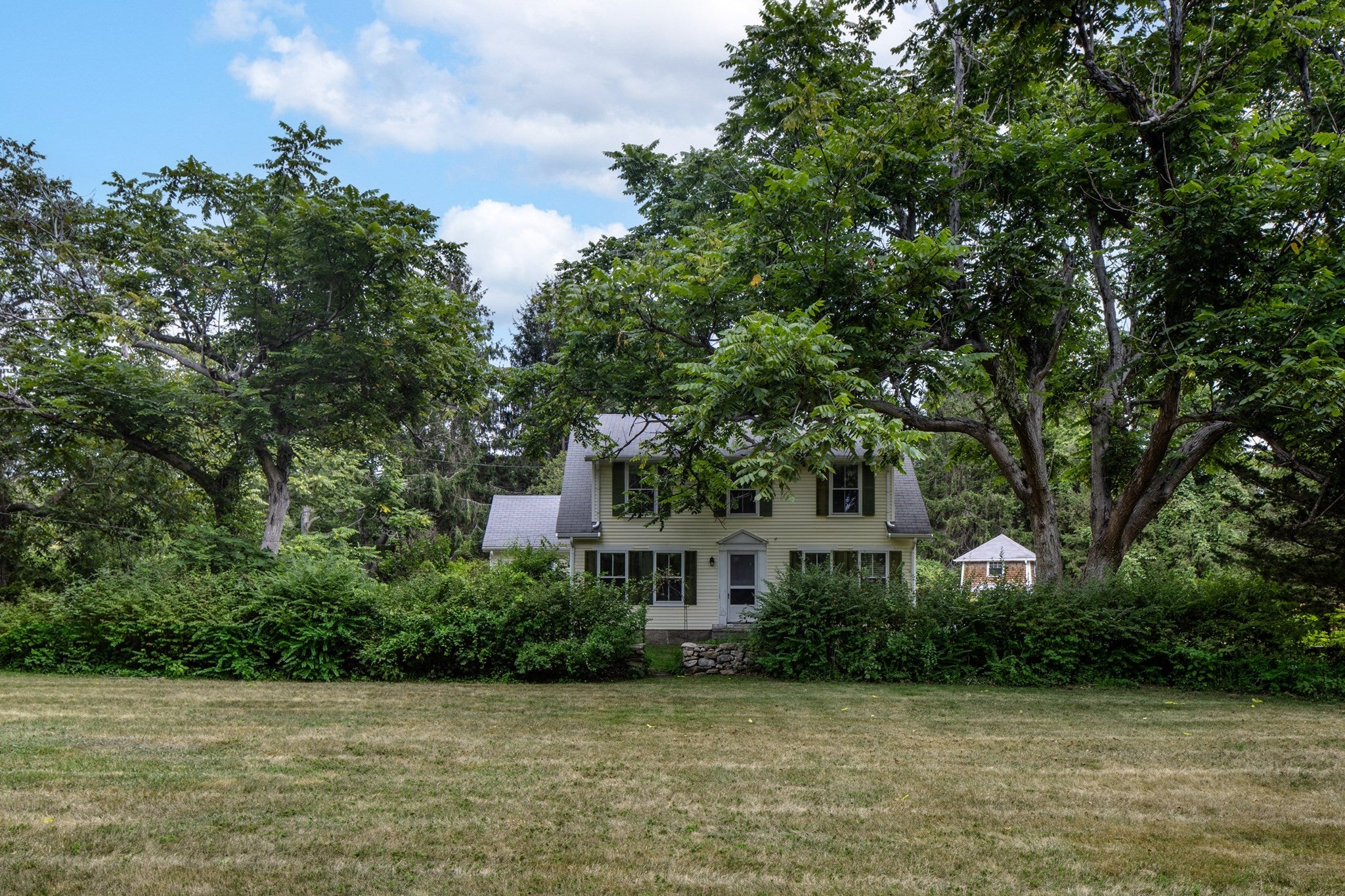 37 Neds Point Rd, Mattapoisett MA 02739