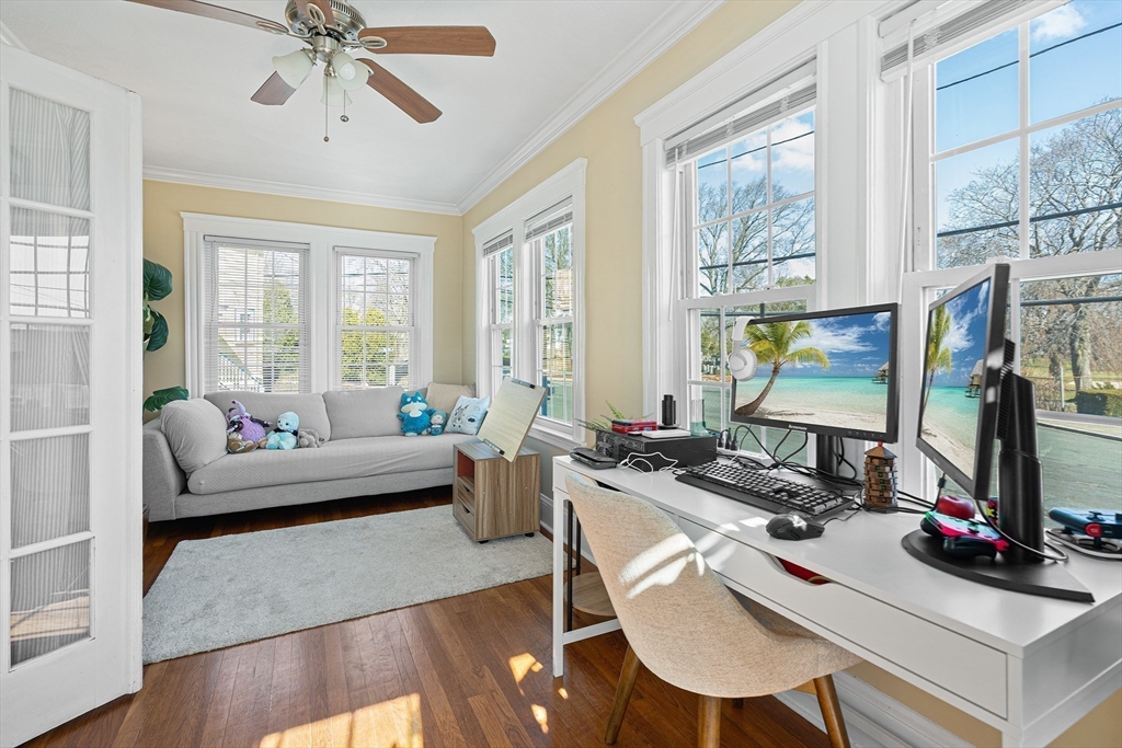 86 Chester Ave 1