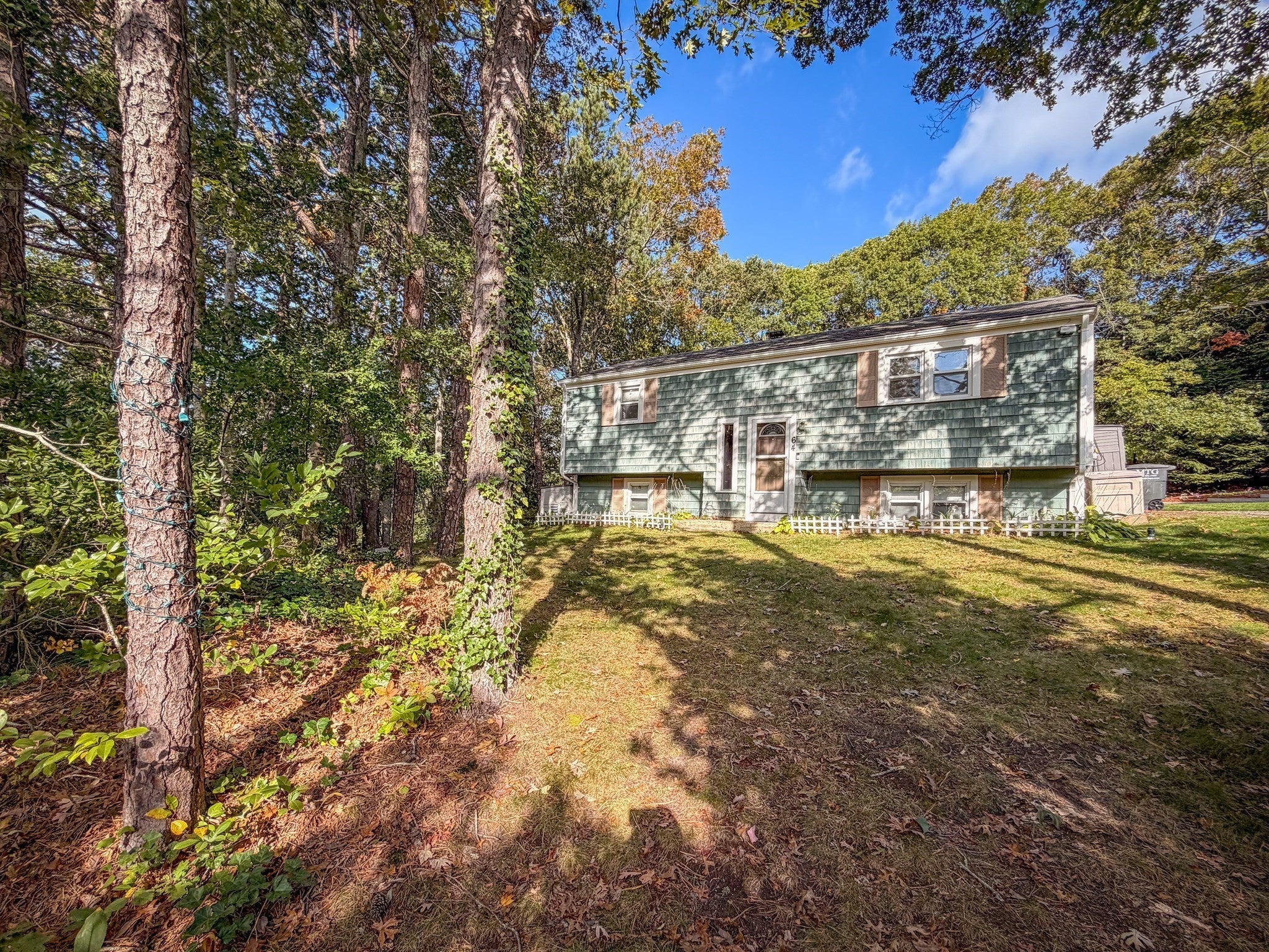 64 Hillside Dr