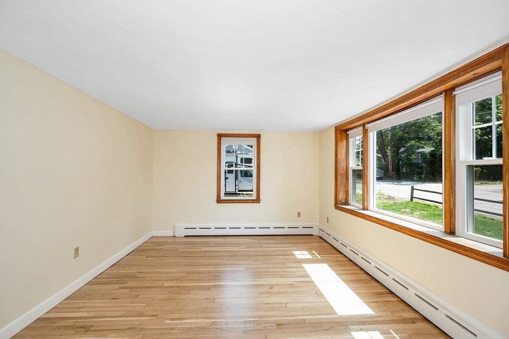 9 Hinckley Rd