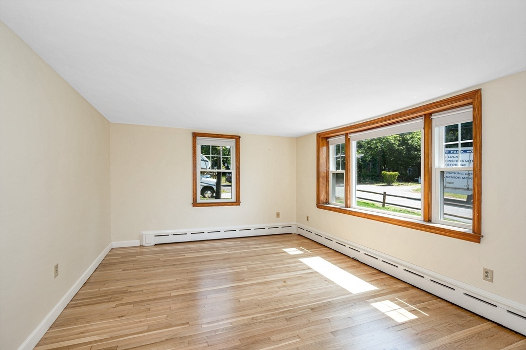 9 Hinckley Rd
