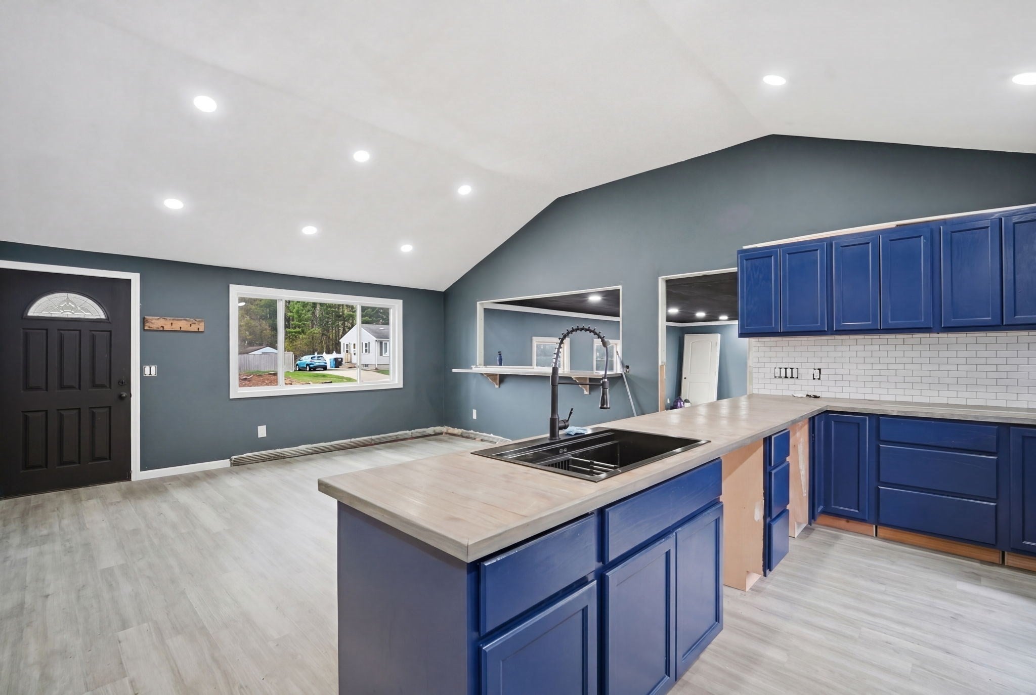 71 Sun Valley Rd, Holyoke, MA, 71 Sun Valley Rd, Holyoke, MA Photo #33