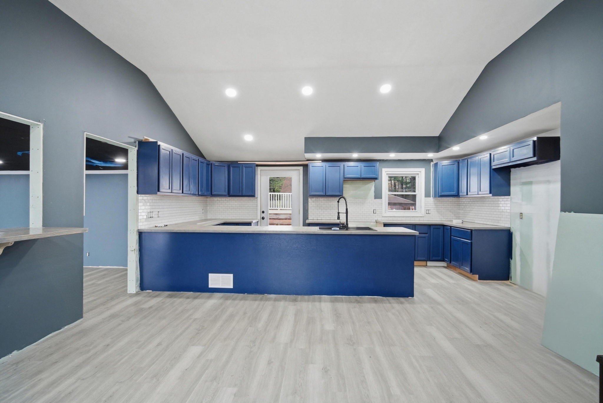 71 Sun Valley Rd, Holyoke, MA, 71 Sun Valley Rd, Holyoke, MA Photo #34
