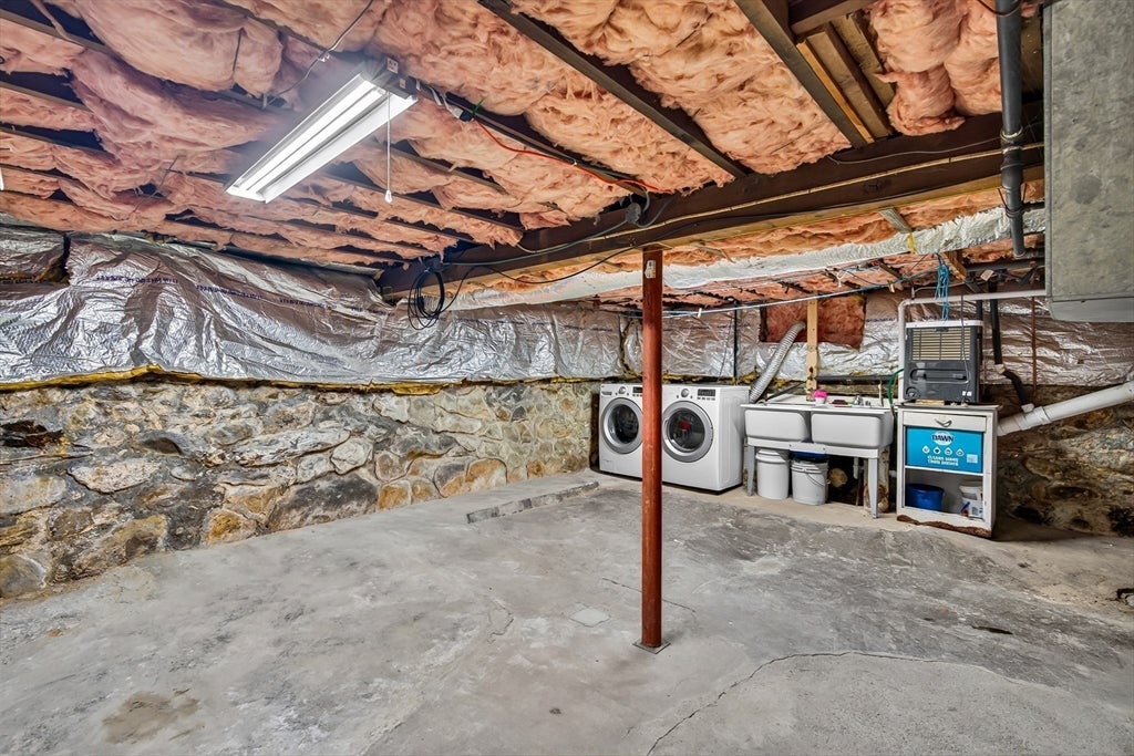 46 Tilton Ave, Lunenburg, MA Photo #21