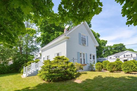 Single Family Residence in Rockland MA 81 William St.jpg