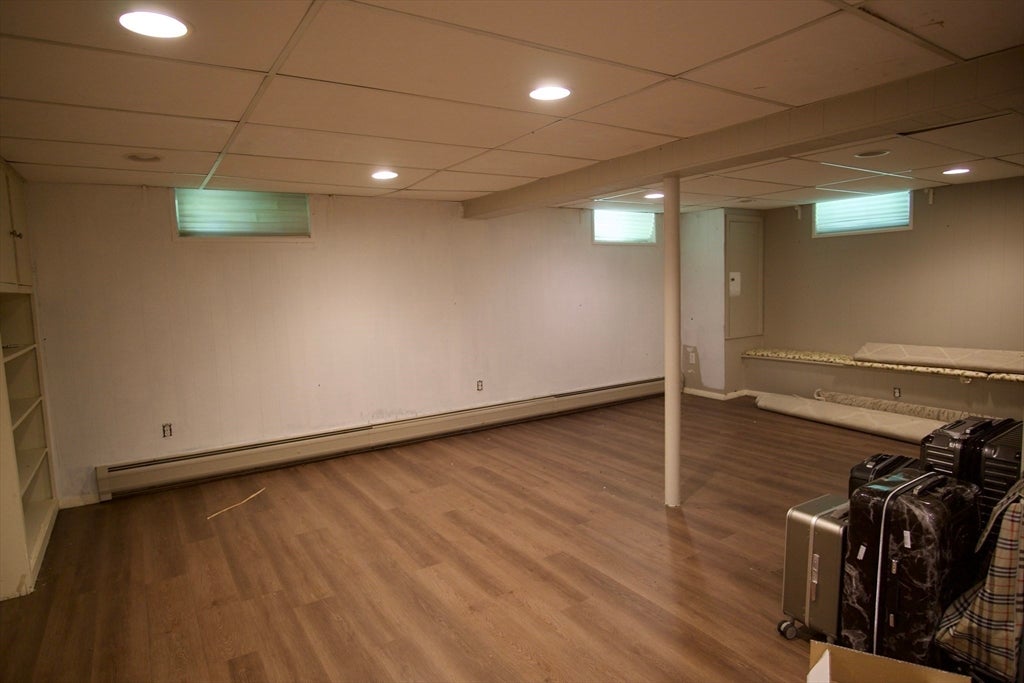 24 Herbert St, Longmeadow, MA Photo #11
