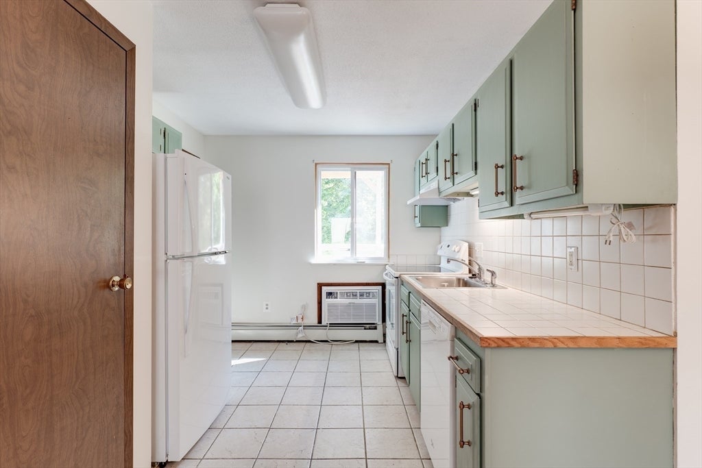 82 S Maple St #38, Westfield, MA, 82 S Maple St #38, Westfield, MA Photo #10