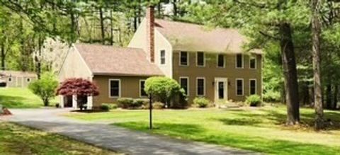 11 Sunset Dr Sterling MA 01564