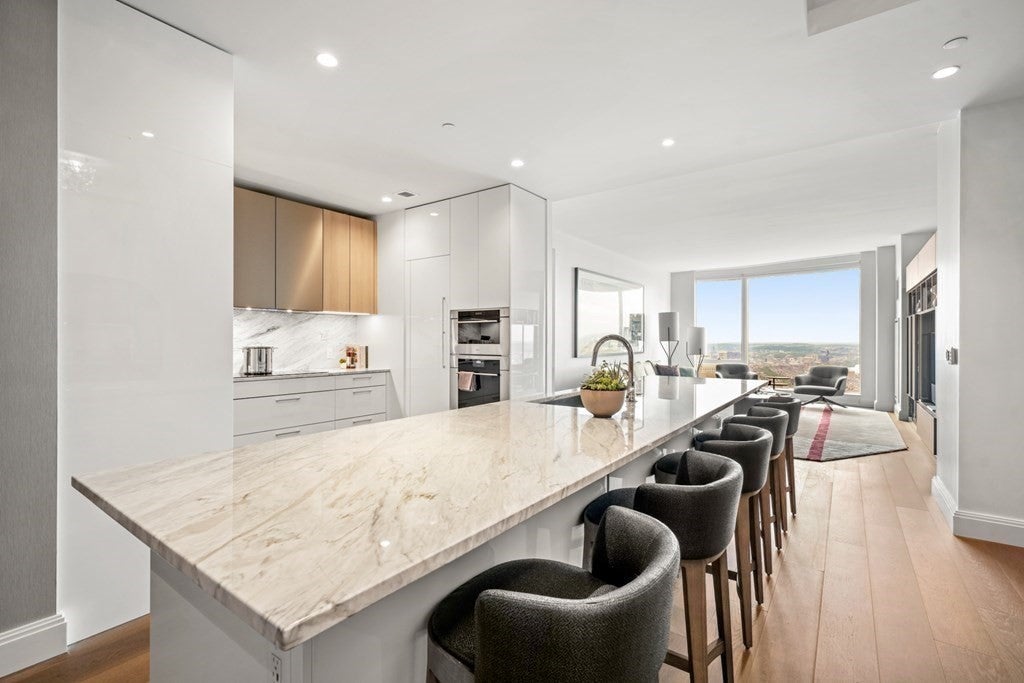 240 Devonshire Street 3602