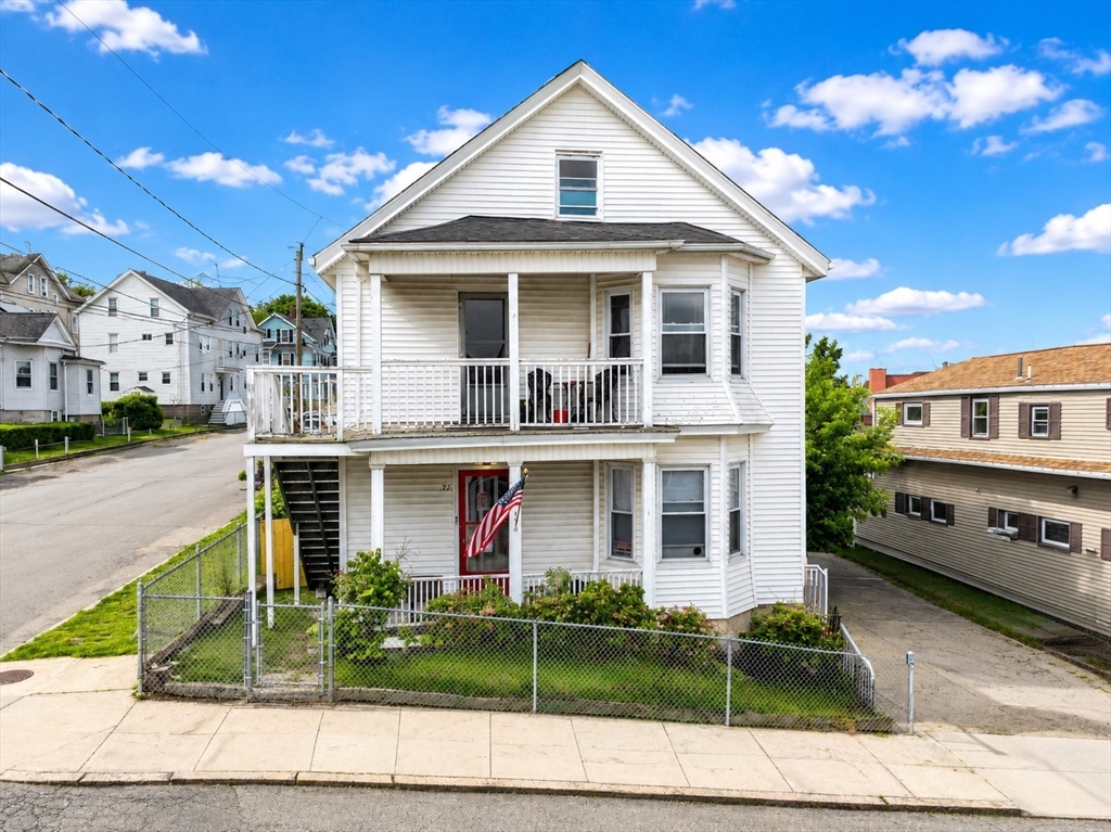 77 Langley St