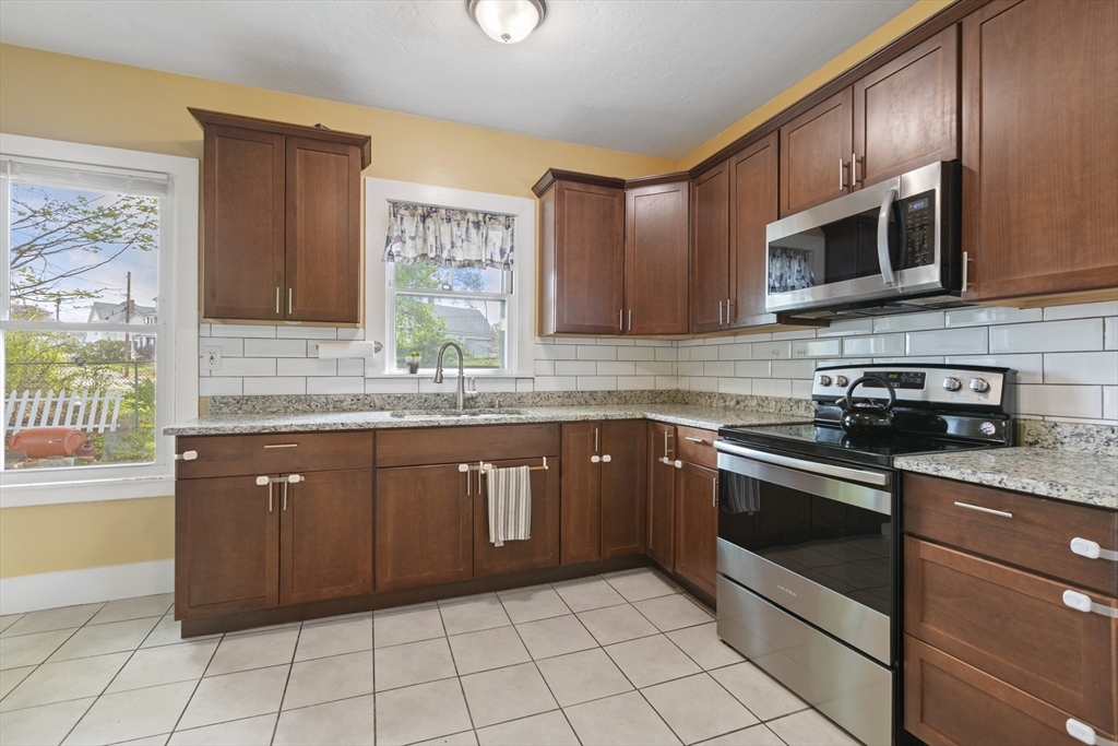 38 Clinton Street, Taunton, MA, 38 Clinton Street, Taunton, MA Photo #5