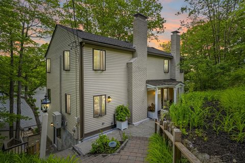 105 Crockett Road Upton MA 01568