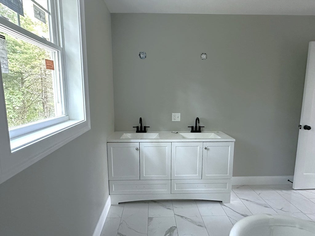 3 Clermont Way, Freetown, MA, 3 Clermont Way, Freetown, MA Photo #31
