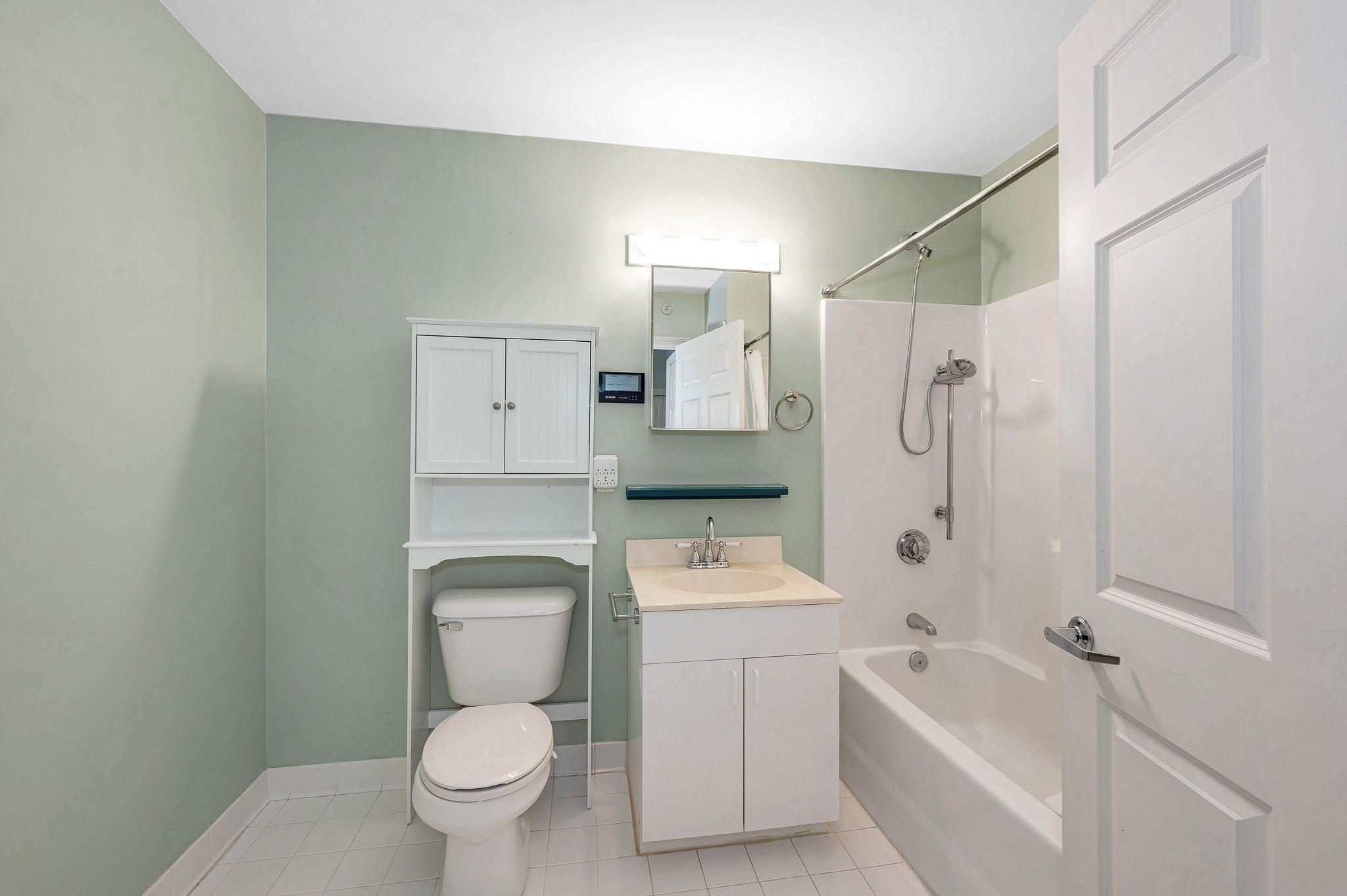 172 Middle St #204, Lowell, MA, 172 Middle St #204, Lowell, MA Photo #17
