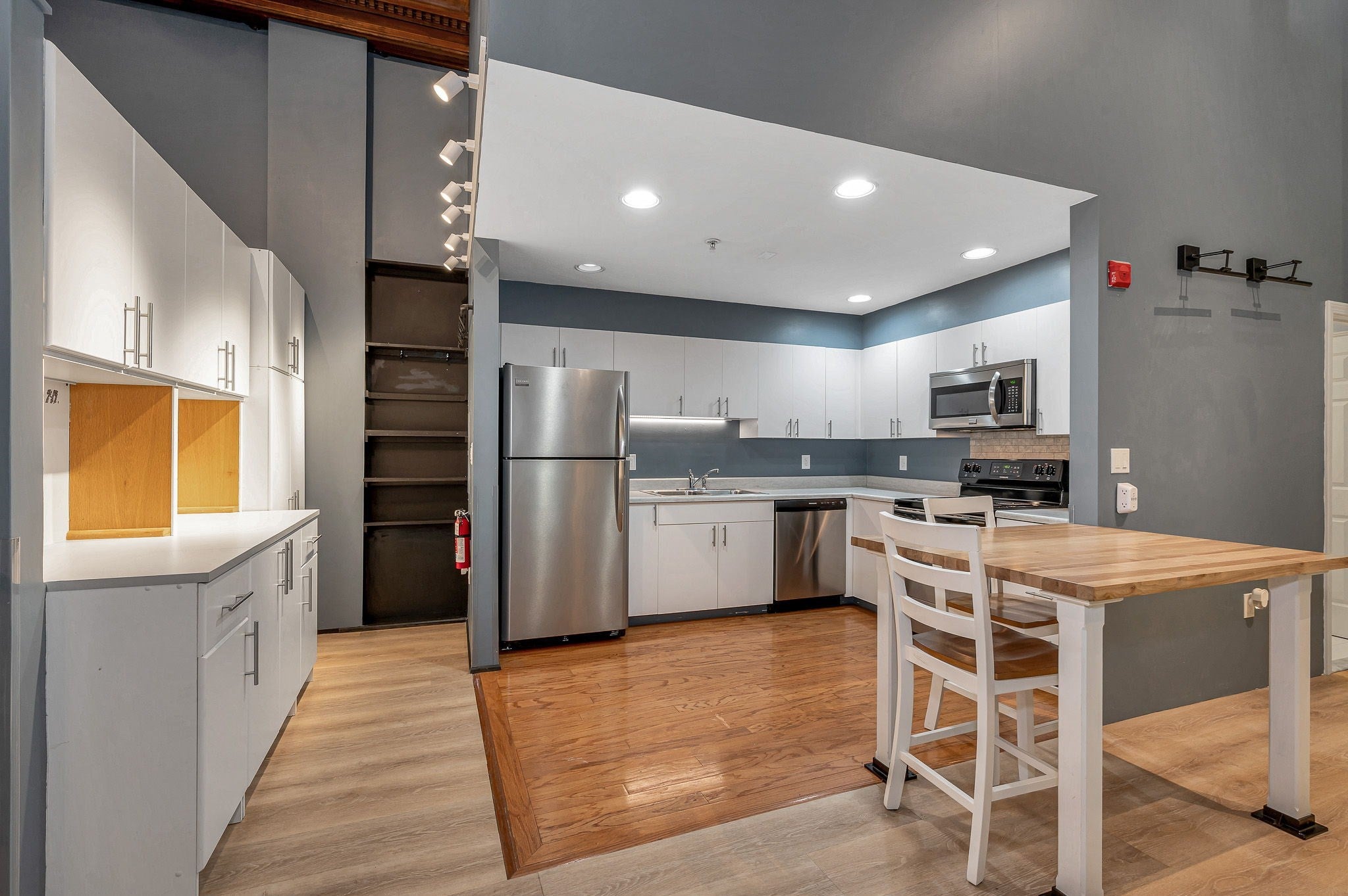 172 Middle St #204, Lowell, MA, 172 Middle St #204, Lowell, MA Photo #4
