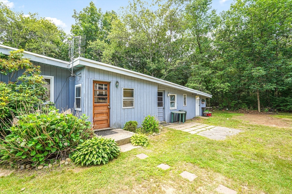 144 Pleasant St