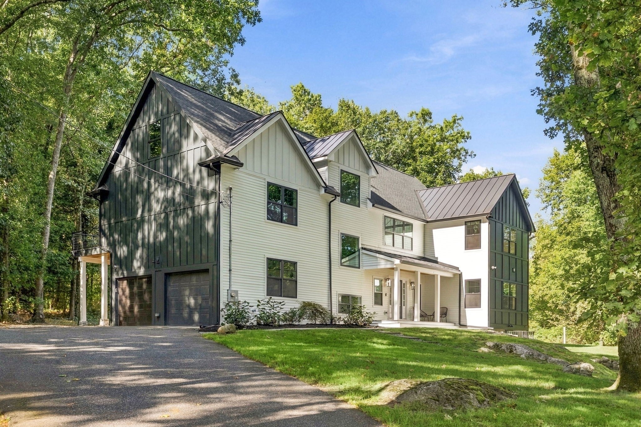 Photo of 25 Meadowbrook Road, Dover, MA