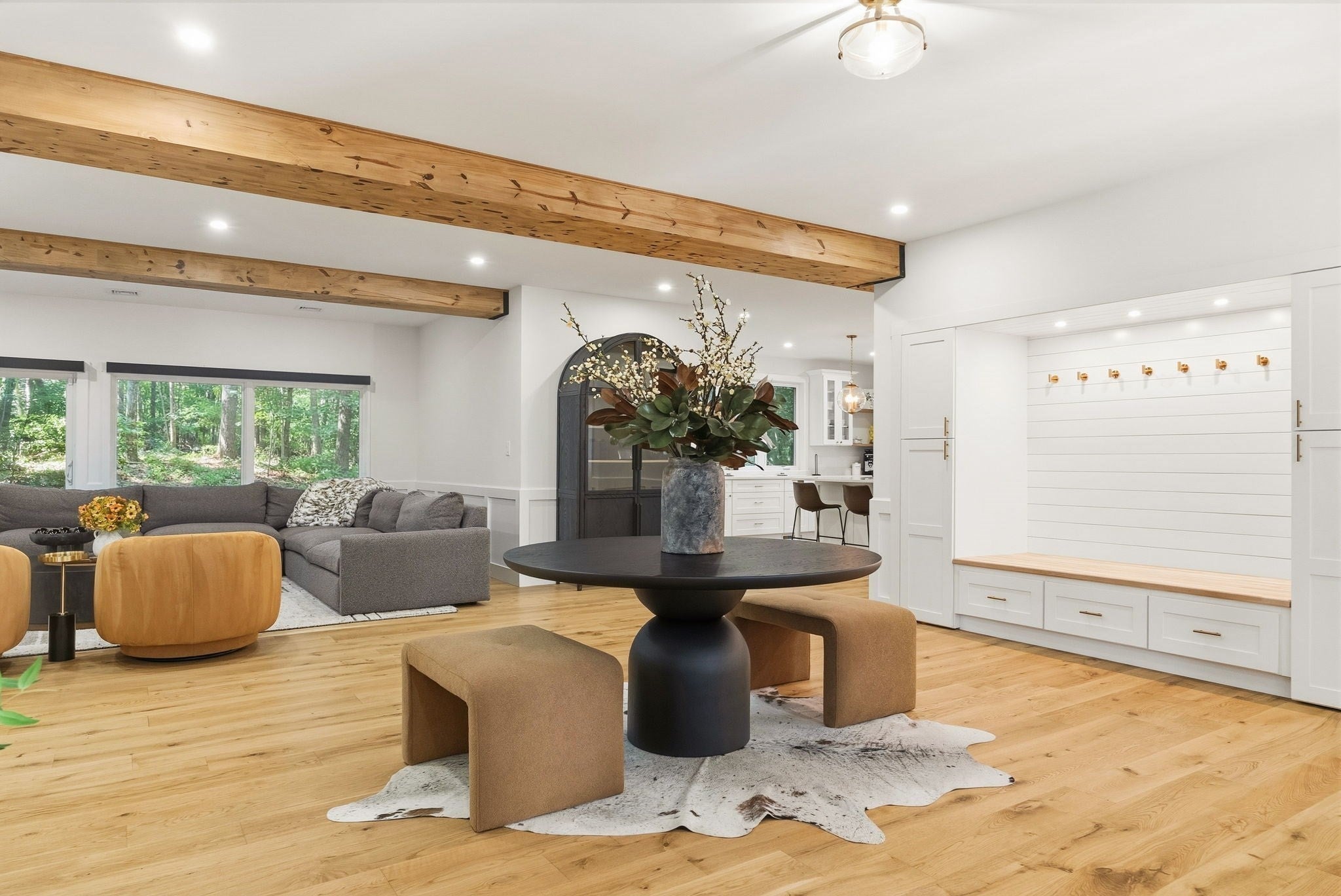 25 Meadowbrook Road