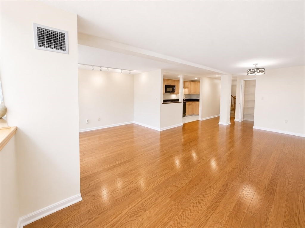 200 Market St 204