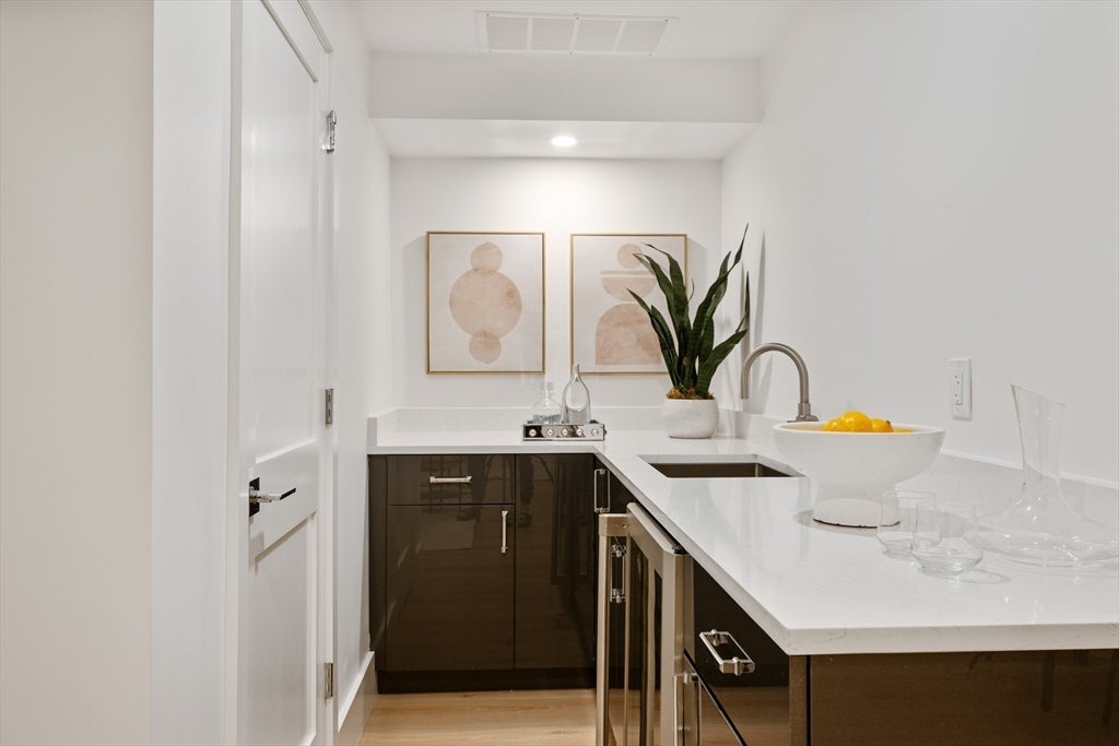 65 Francis St #A, Brookline, MA, 65 Francis St #A, Brookline, MA Photo #24
