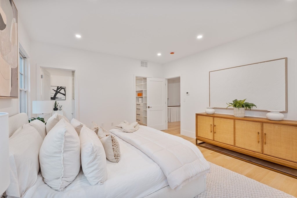 65 Francis St #A, Brookline, MA, 65 Francis St #A, Brookline, MA Photo #15