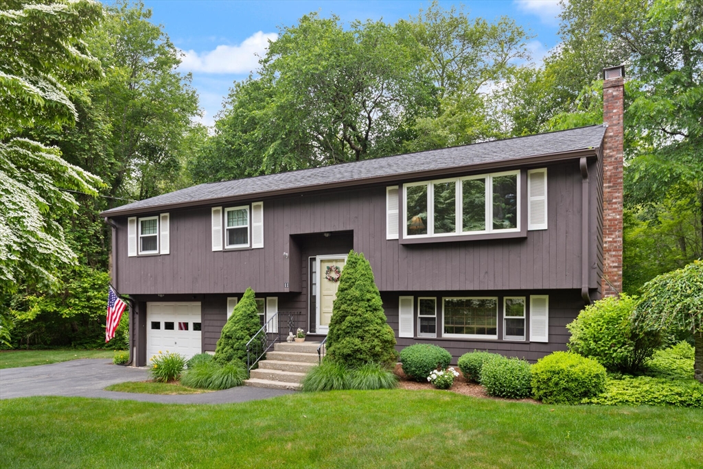 11 Gunwood Ln