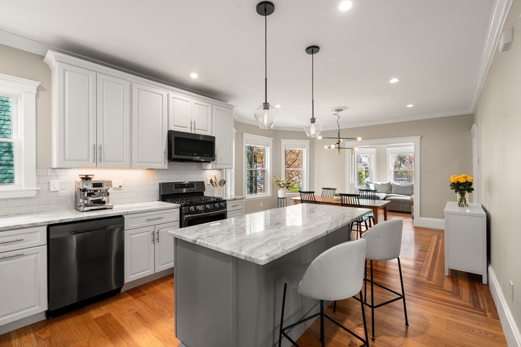 73 Bradfield Ave 1