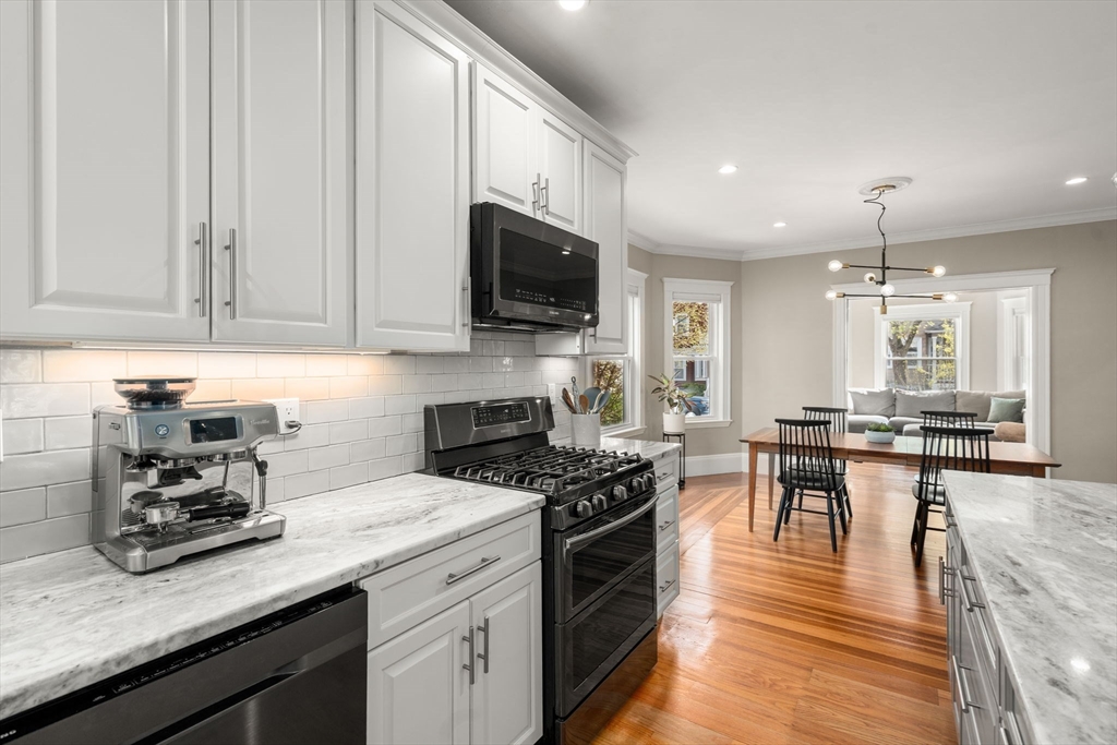 73 Bradfield Ave 1