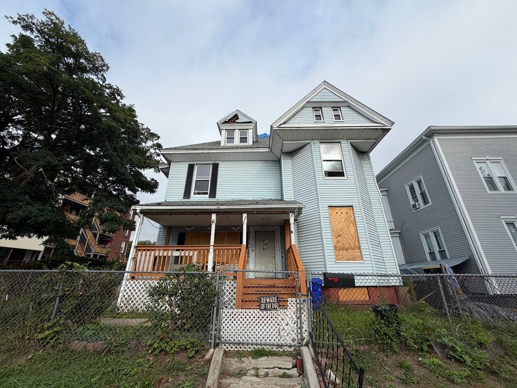 Photo of 171 Beech St, Holyoke, MA