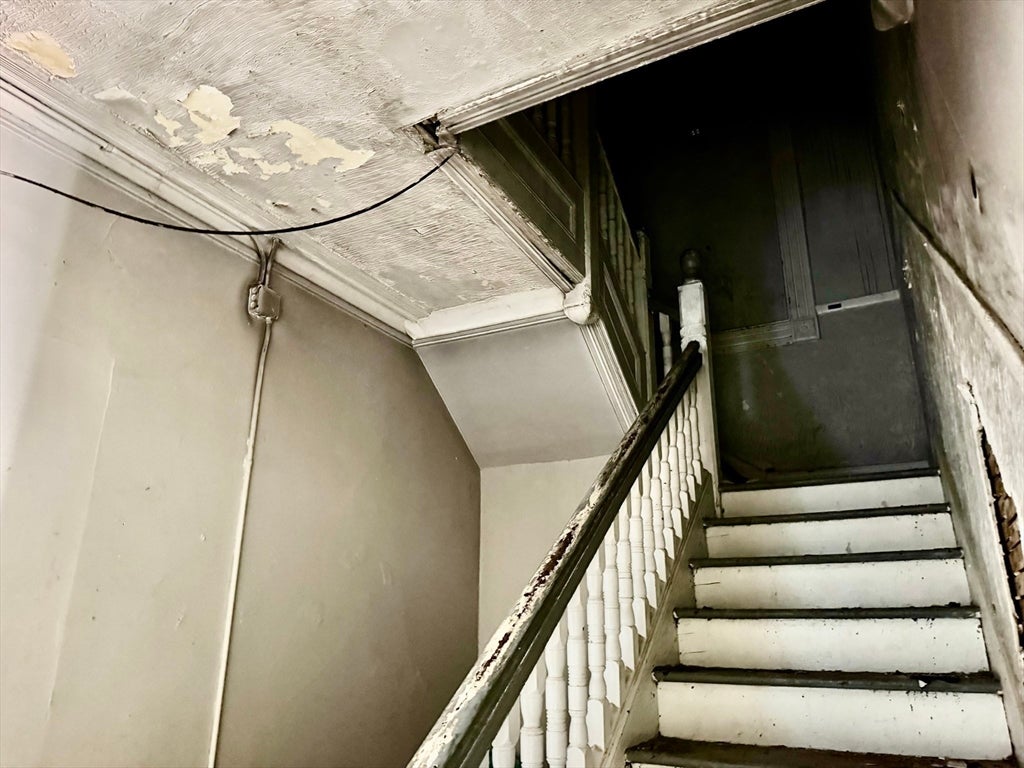 171 Beech St, Holyoke, MA Photo #7